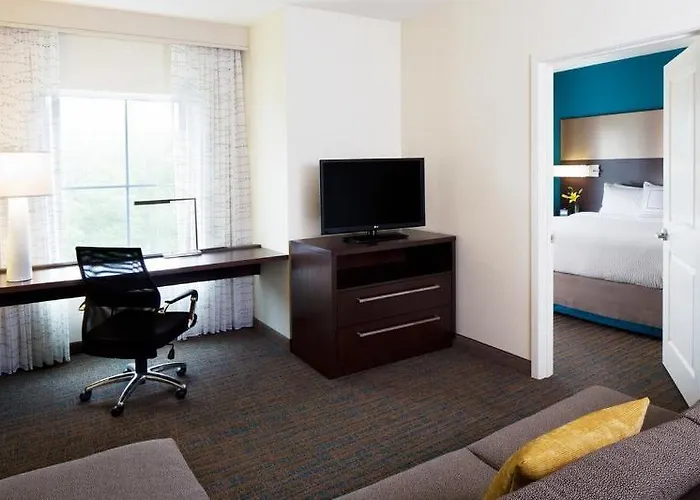 Hotel By Marriott Osu 4*